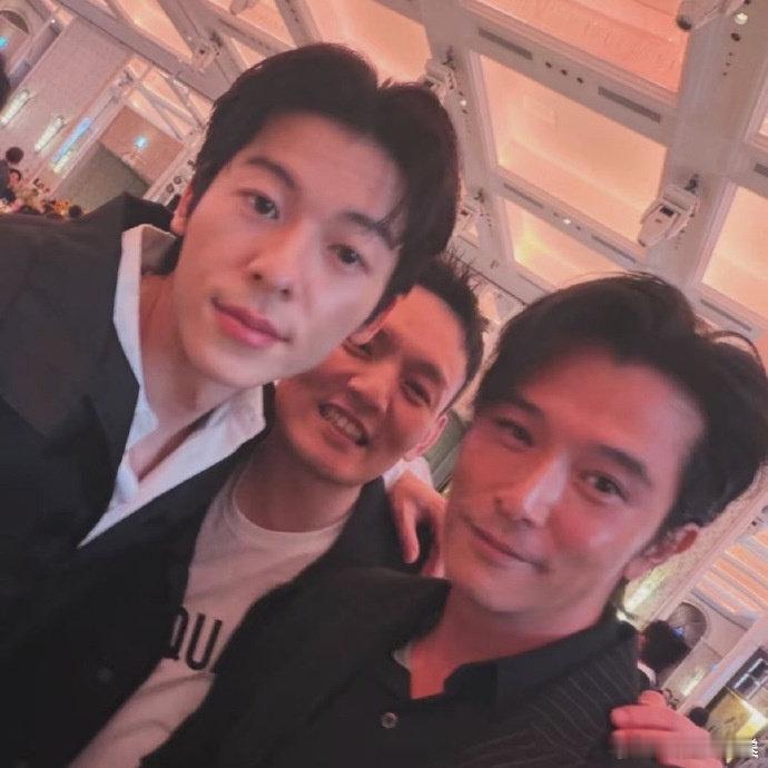 邱泽许光汉合照这是什么神仙同框！两位不同风格的帅气碰撞，好养眼！