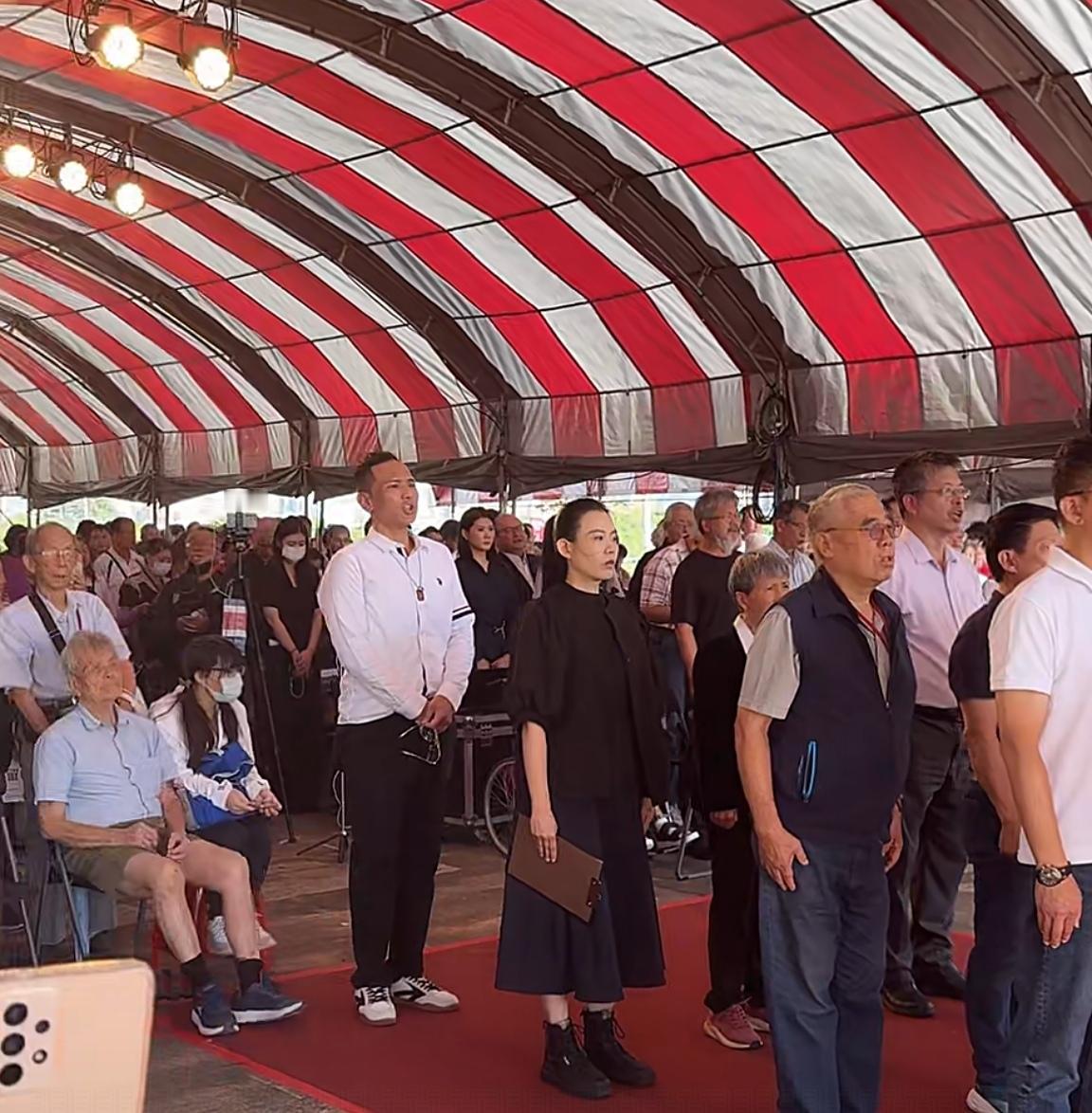 【马场町纪念吴石聂曦等先烈现场，有一个美中不足的很大遗憾】8日14时许，台北市