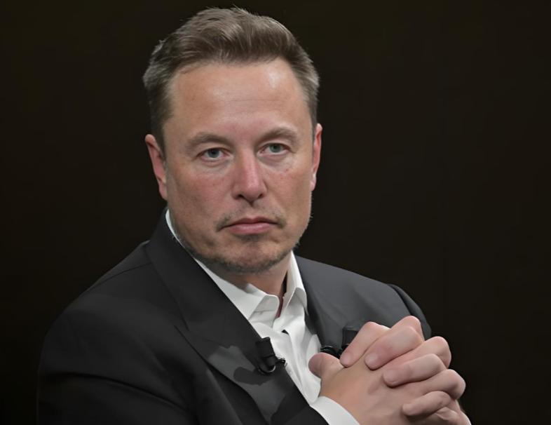 身价4000亿的超级富豪马斯克，再次语出惊人：“尽管我每天能挣3亿美元，