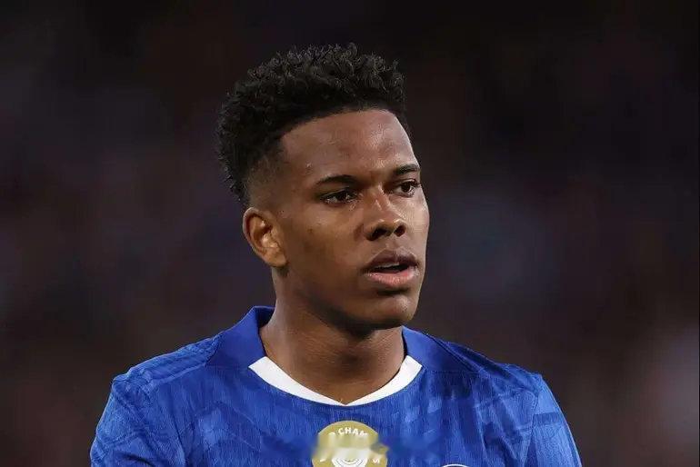 【埃斯特旺无缘世界杯】TA独家消息，切尔西边锋，18岁巴西国脚埃斯特旺，在上周六