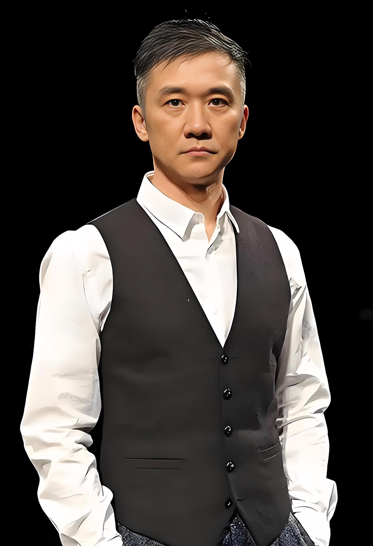 陈建斌沉默了料未‮始都译张连‮了默沉也益嘉张及！黄志忠在《大生意人》里又