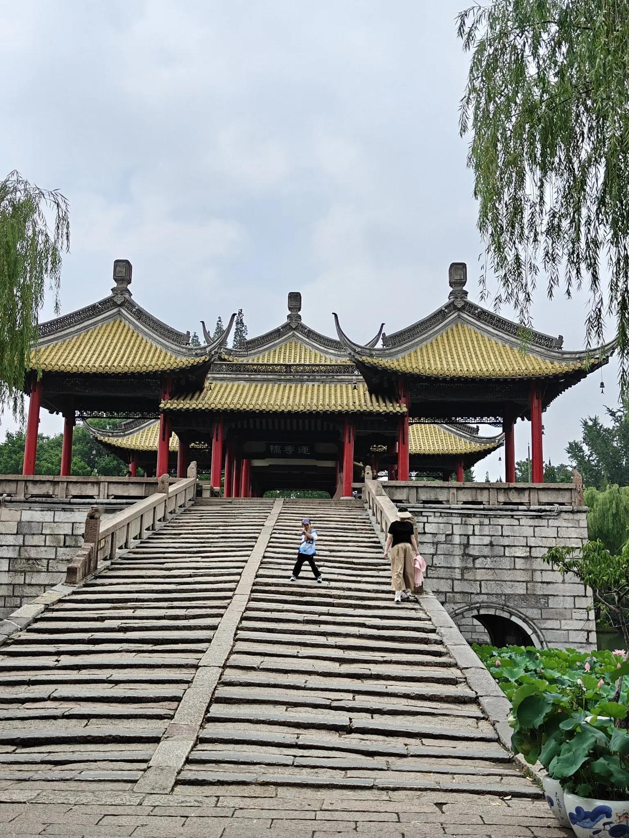扬州，这么美，你会去看看吗前段时间去扬州玩过了，总体感觉就是扬州是一个比较小的城