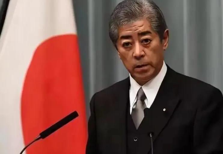 日本外相露出真正的面目，说没有将台湾问题归于中国的内政，反而说这时国际争端，触碰