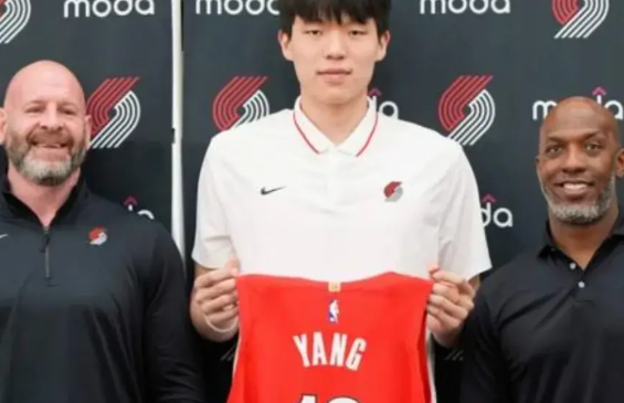 继巴斯家族出售湖人后，NBA又一支球队在出售。今年6月中旬巴斯家族以100亿美