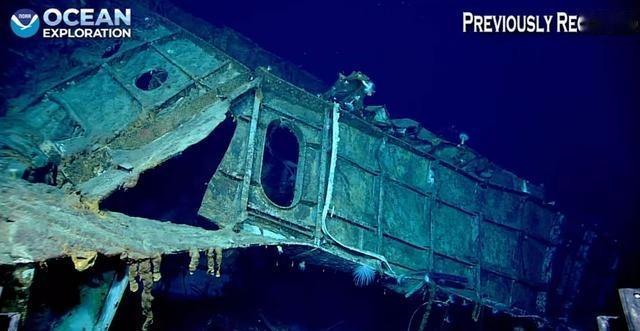 1998年，美国一艘海洋探测船，正在太平洋檀香山附近作业。突然，有人大喊：“海底