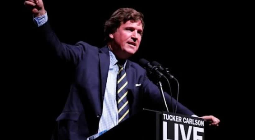 很多美国人现在特别愤怒，尤其是MAGA，他们投票给共和党，就是想知道爱泼斯坦案件