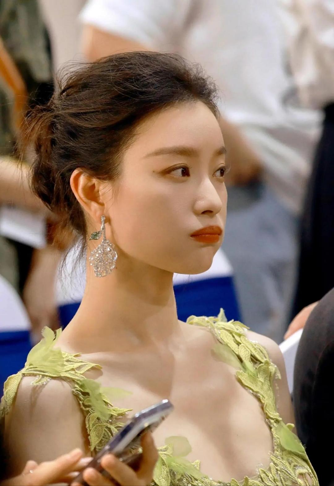 终于知道这么多年了，倪妮为何一直没有大火！不是因为她没有演技，也不是因为她不