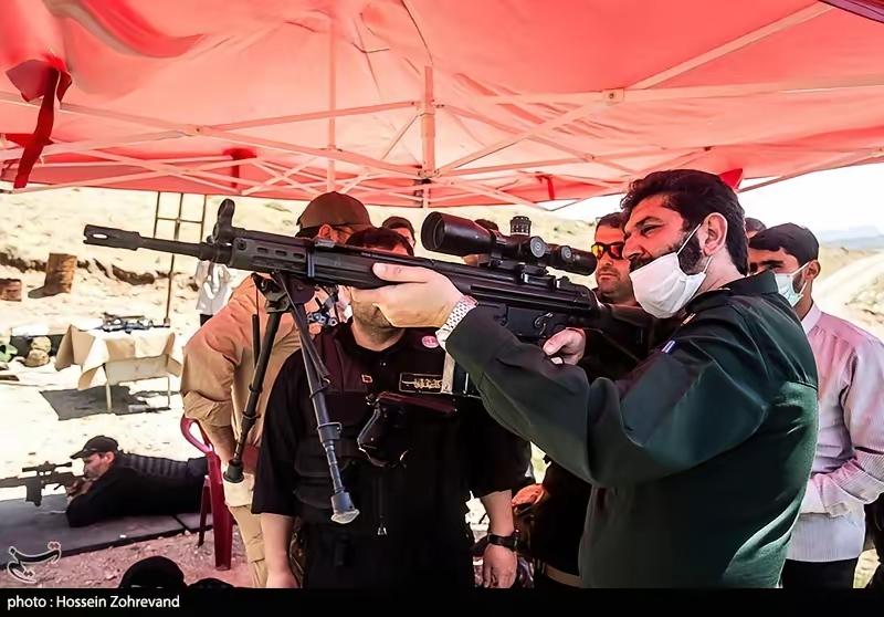 财联社3月26日援引美国官员消息称，五角大楼正制定包含地面部队的"最后一击"方案