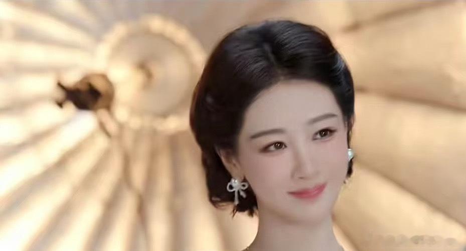 🌸粉这都不吹吗？杨紫代言视频2.5亿的播放量，这是什么概念😳​​​