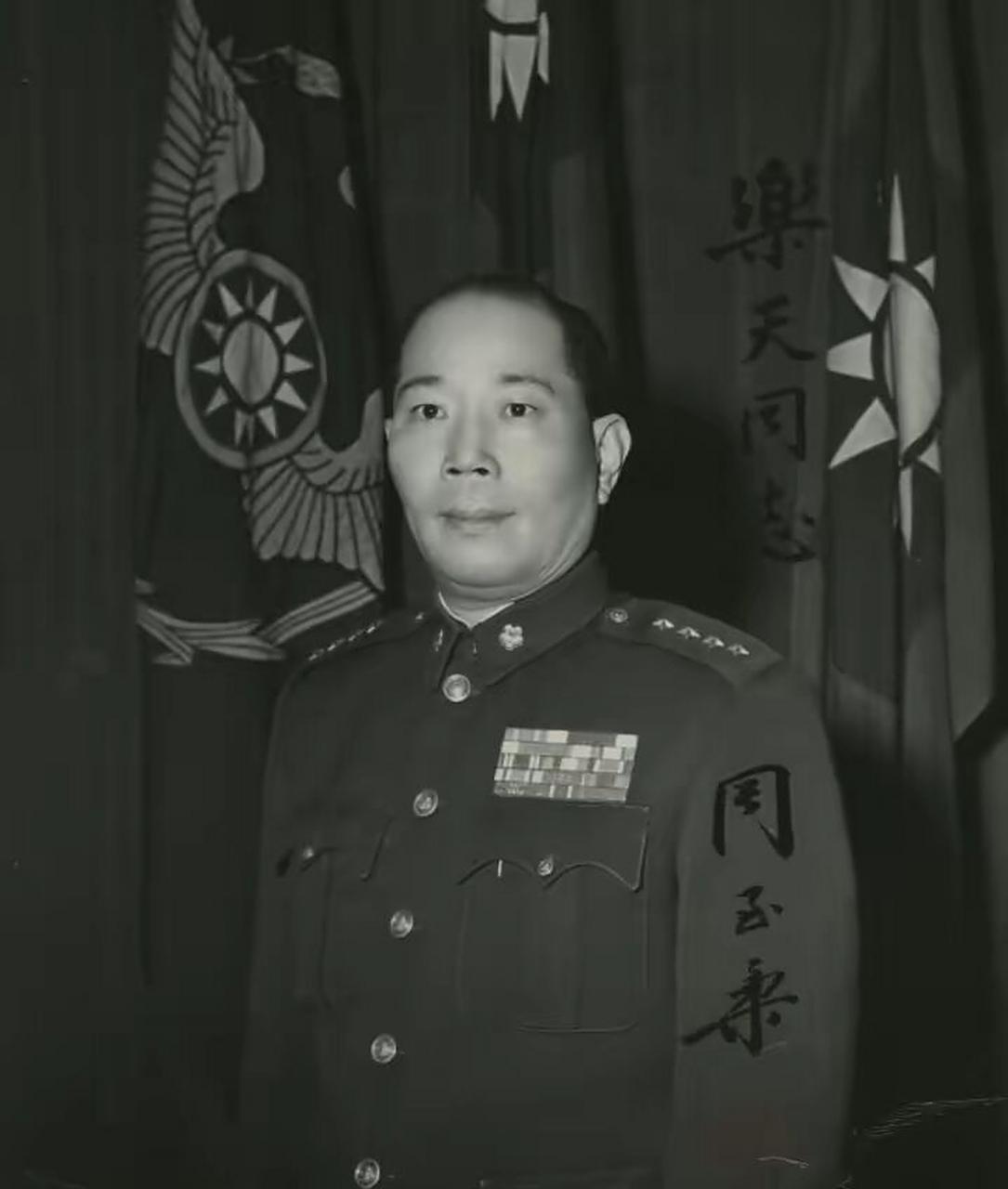 1950年,吴石被捕后,他的上司周至柔做了几件事情想救他,原因很简单,他在日记中