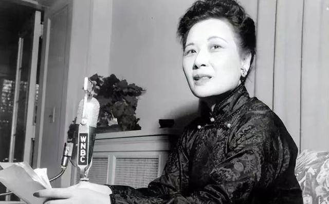 1997年，81岁的蒋纬国在台北荣民总医院逝世，死前公开自己不为人知的身世。死后