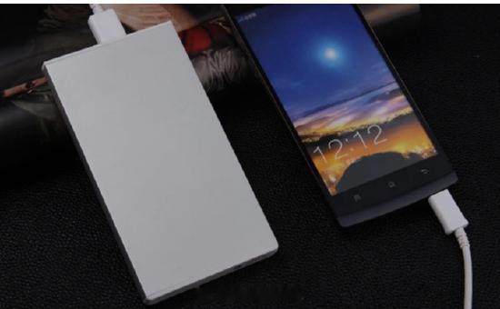 充电宝成本或增三成【厂商称充电宝新规后体积变大】《最严充电宝新规来了，厂家详解：