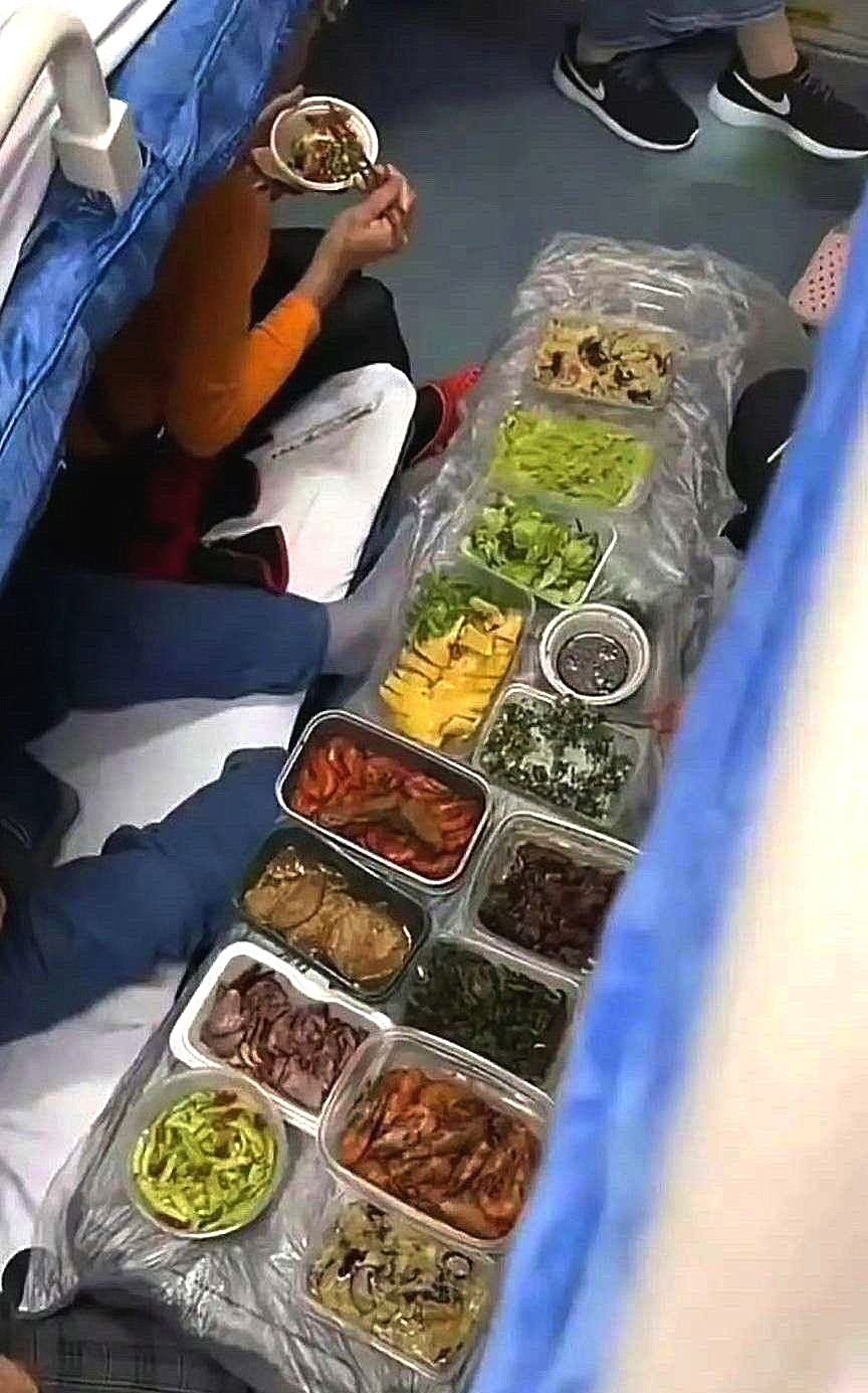 火车上遇到的，我该怎样才能加入他们？！