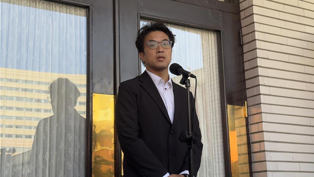 沈伯洋曾骂蓝委“智商低落”叶元之戳破双标：青鸟崩溃台北市长蒋万安持续遭绿营抹