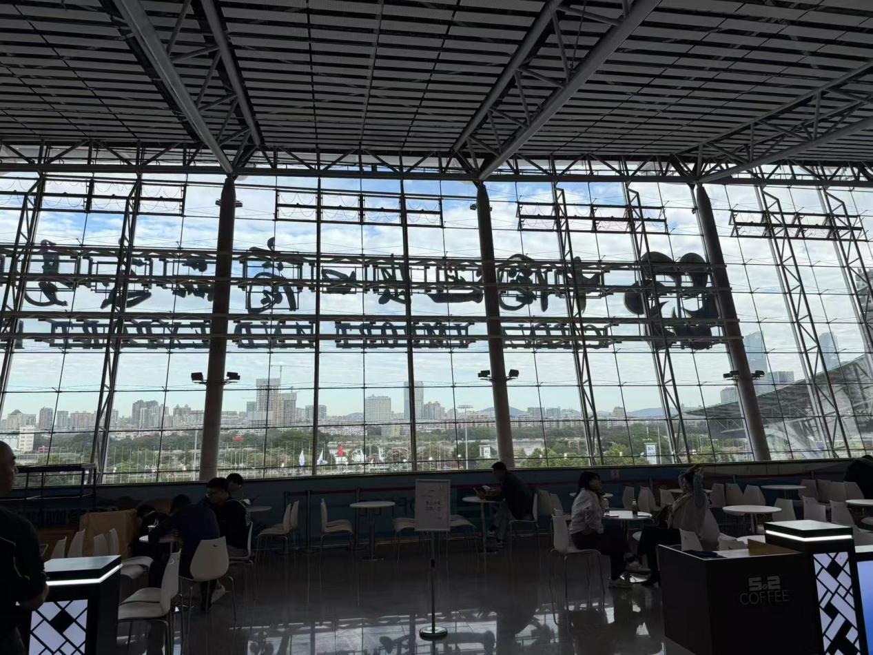 增程式混合动力技术是亮点，续航不断突破达到新高度在2025年广州车展上，增程