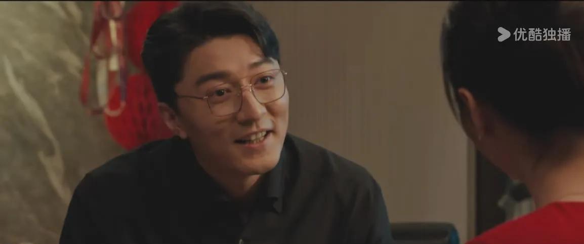 《以法之名》程子健和陈胜龙不会是亲兄弟吧？总感觉程子健不是真心喜欢李砚心的，他的
