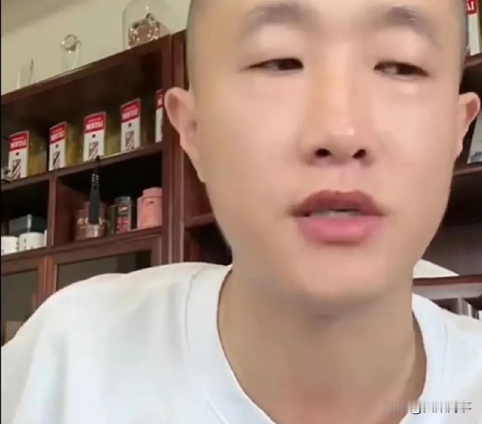 张二嫂尊敬天佑，牌牌琦火的时候让我蹭粉，这份情我记一辈子！
