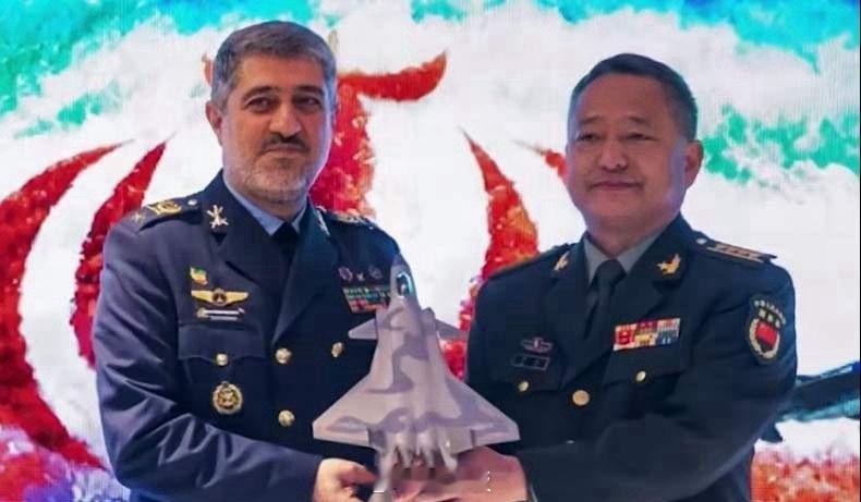 伊朗变了，大国对伊朗的态度也变了。以前的伊朗只是嘴硬，各种颜色的旗升了一次又一次