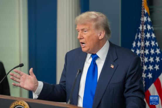 特朗普在第1任期创造了一个历史纪录，就是让美国联邦政府关门的时间，持续了35天。