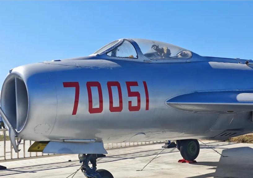 美国军媒发现，我国组成1000架歼6W无人攻击机，可以进行1000次攻击，投掷2