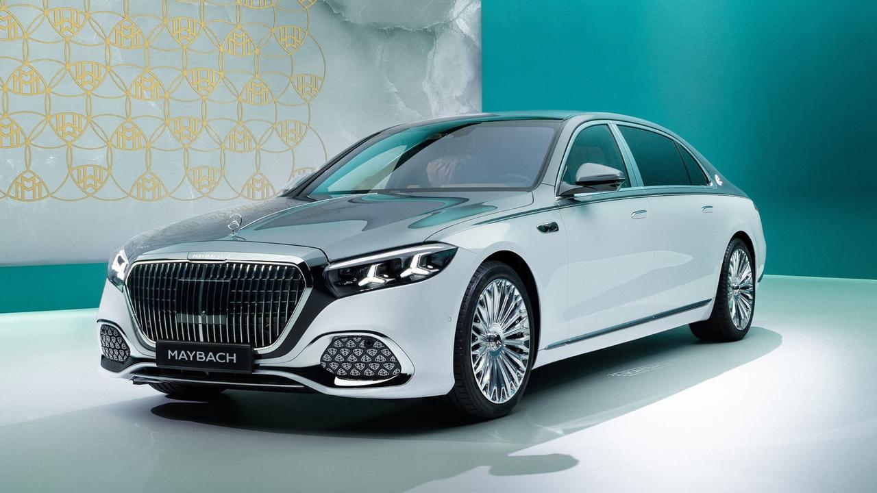 全新迈巴赫S级这车，第一眼给人的感觉就是：豪华圈里的“标准答案”，挑不出大毛病，