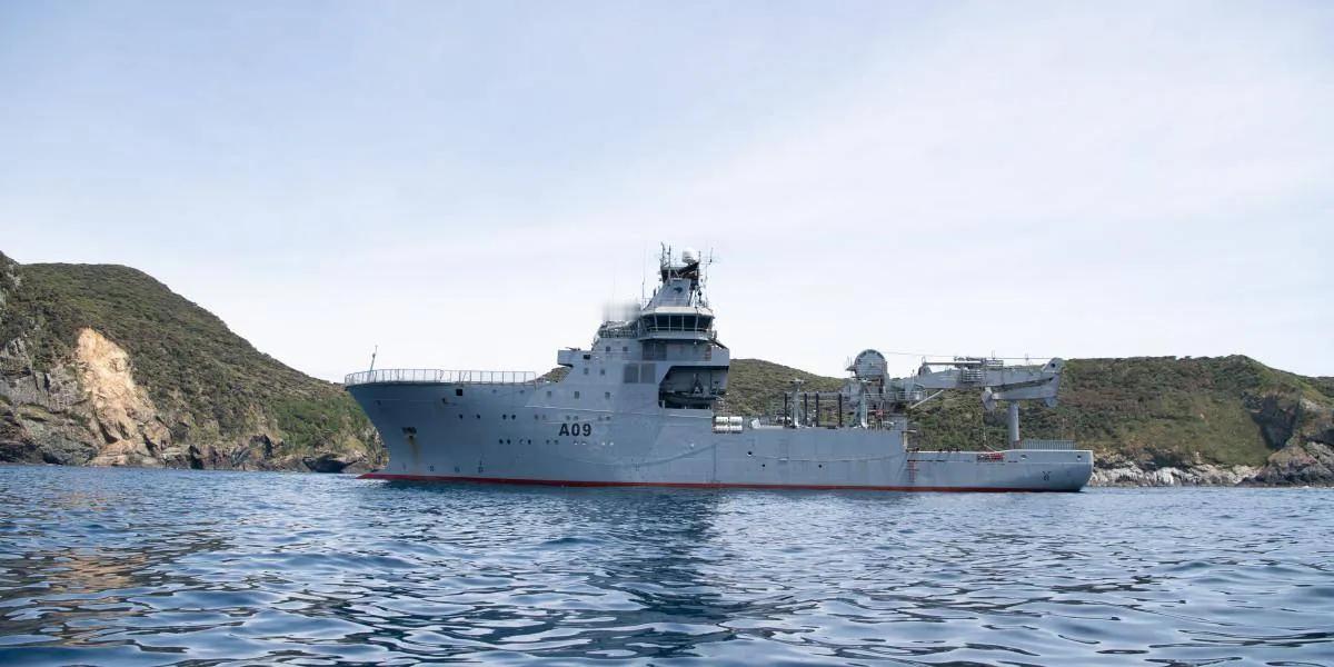 新西兰这回可真是干了件让人大跌眼镜的傻事。它一个远在南半球、平时没啥存在感的国家