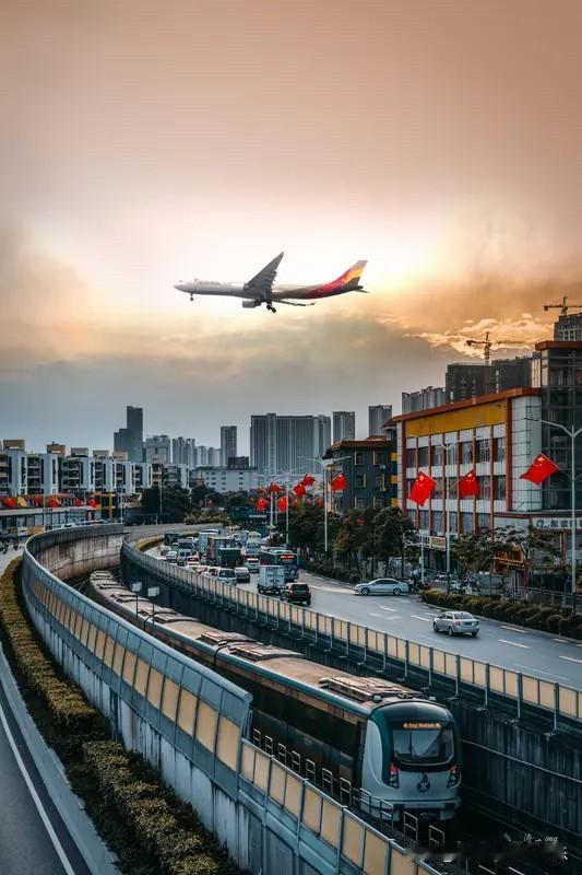 现在的年轻人是精神压力比较大。因为大家可以算一下，对于那些80年以后出生的人