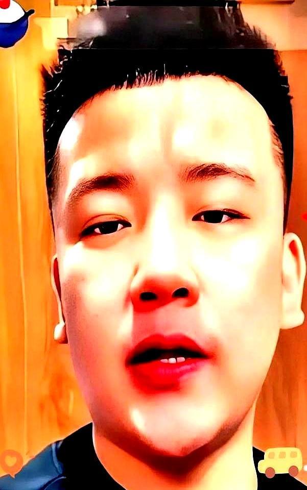 别再刷“木森剧本”了，你根本没看懂他那台13亿的印钞机。你以为是民间杂耍，其实