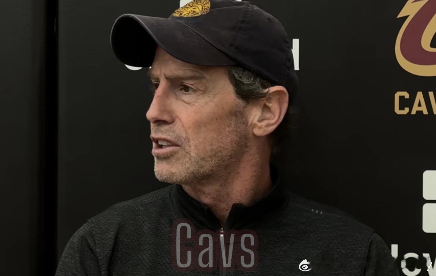 阿特金森：从身体机能上来看，这可能是我两年来见过脚步移动速度最快的哈登。他现在的