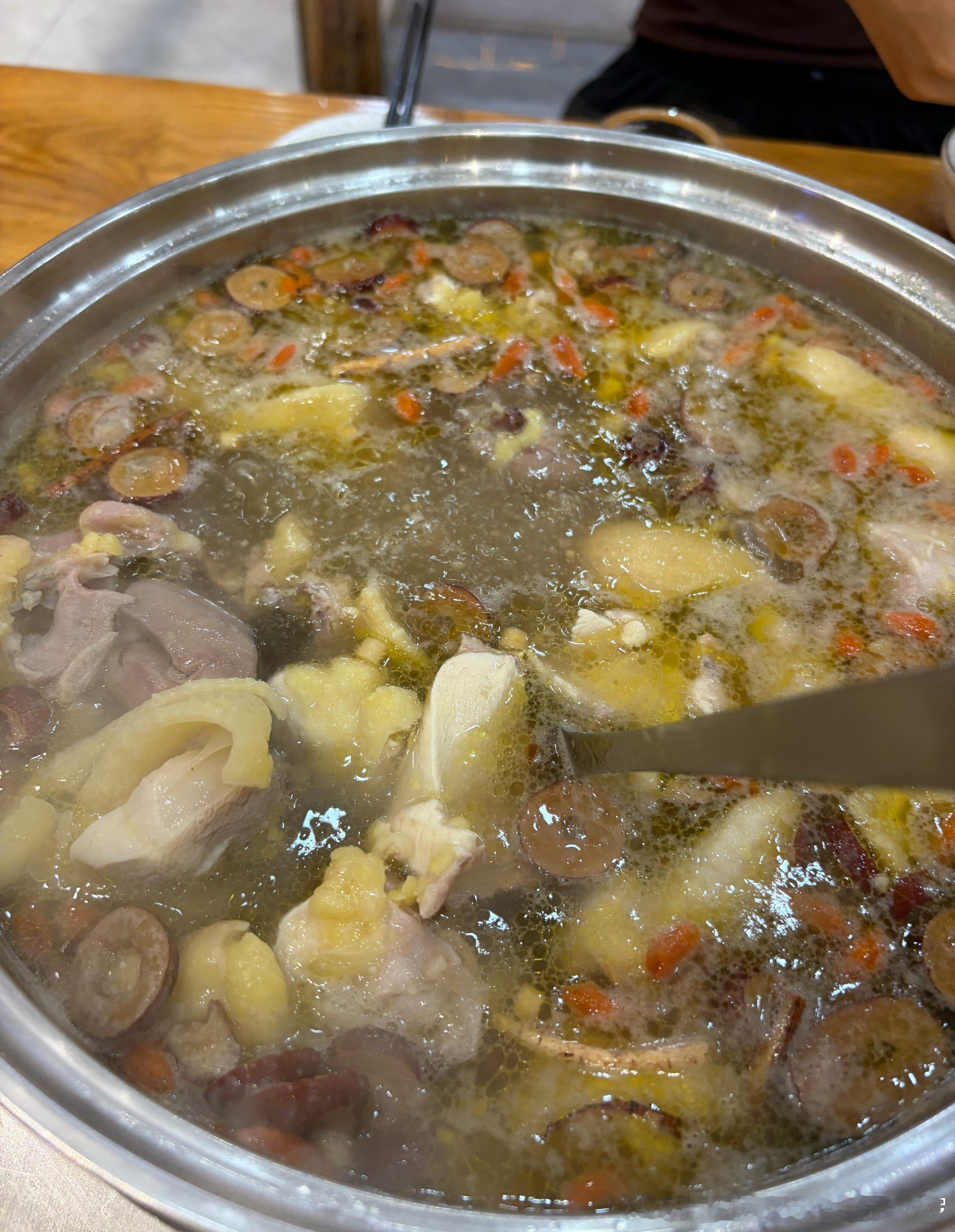 简单食个鸡煲黄金黄金首席专家-老罗