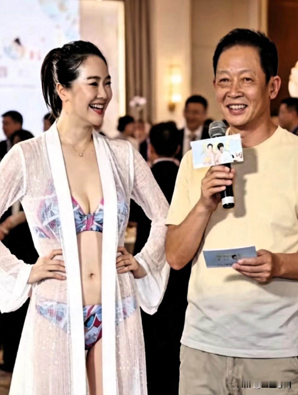 左小青问：“下一场戏，导演要我全脱，我不想脱，你觉得有必要吗？”王志文答：“