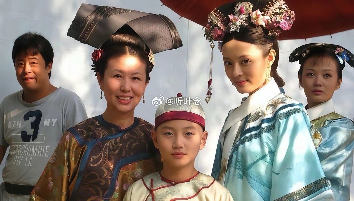 甄嬛传难怪会大爆，连当时路透图里的光影效果都那么美。