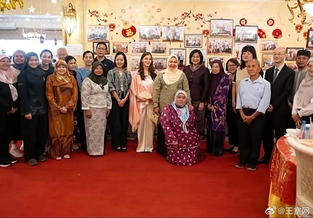 文莱王室🇧🇳9月10日，阿妮莎王妃和婆婆玛利亚姆在文莱的TiongJay