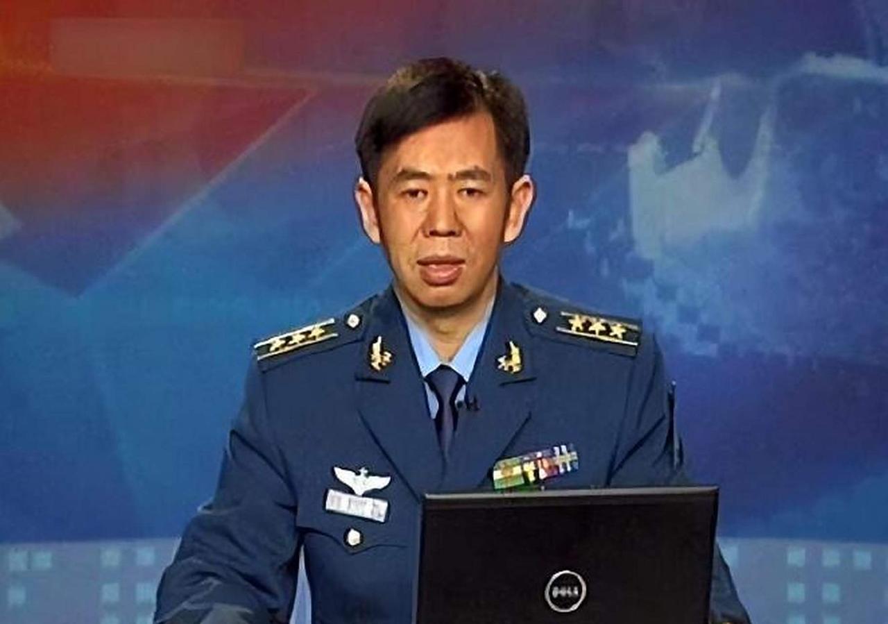 国防大学教授戴旭大校对要不要先开第一枪有这样的见解：“中国不能再沉醉于和平，敌人