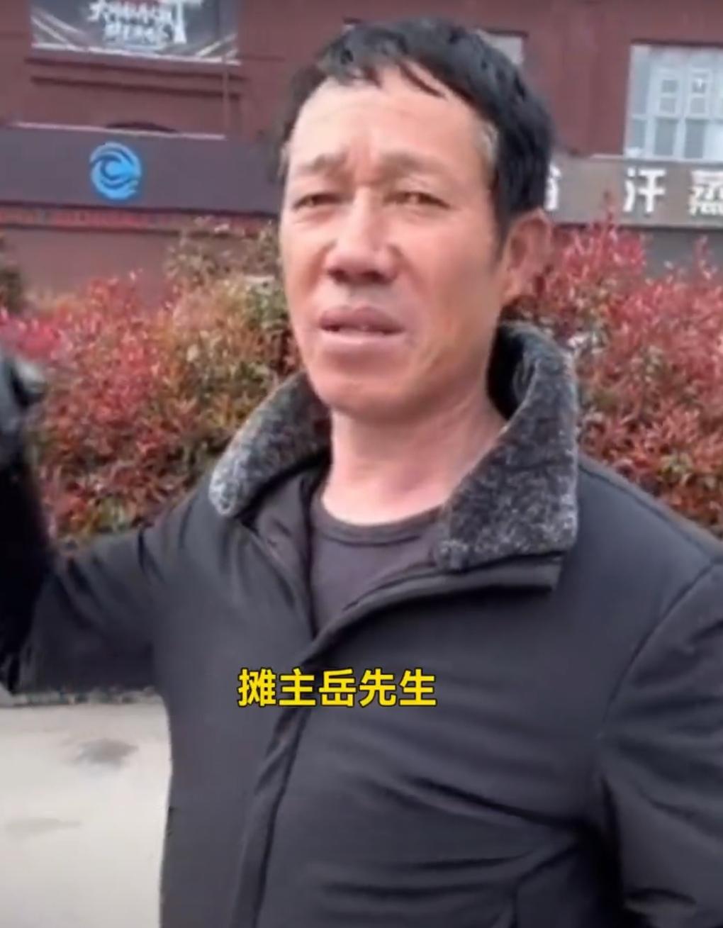 3月31日，江苏宿迁沭阳县，一群小学生徒步前往烈士陵园祭扫英烈。队伍走到珠江