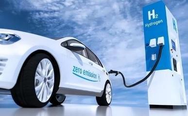 日本最先研究出了氢能电池，于是日本申请了上千个专利，独家生产，等着躺着挣钱，结果