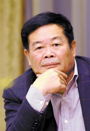 曹德旺今年又搞了个大动作。别的大学扩招是盖楼、圈地、抢生源，福耀科技大学倒好，招