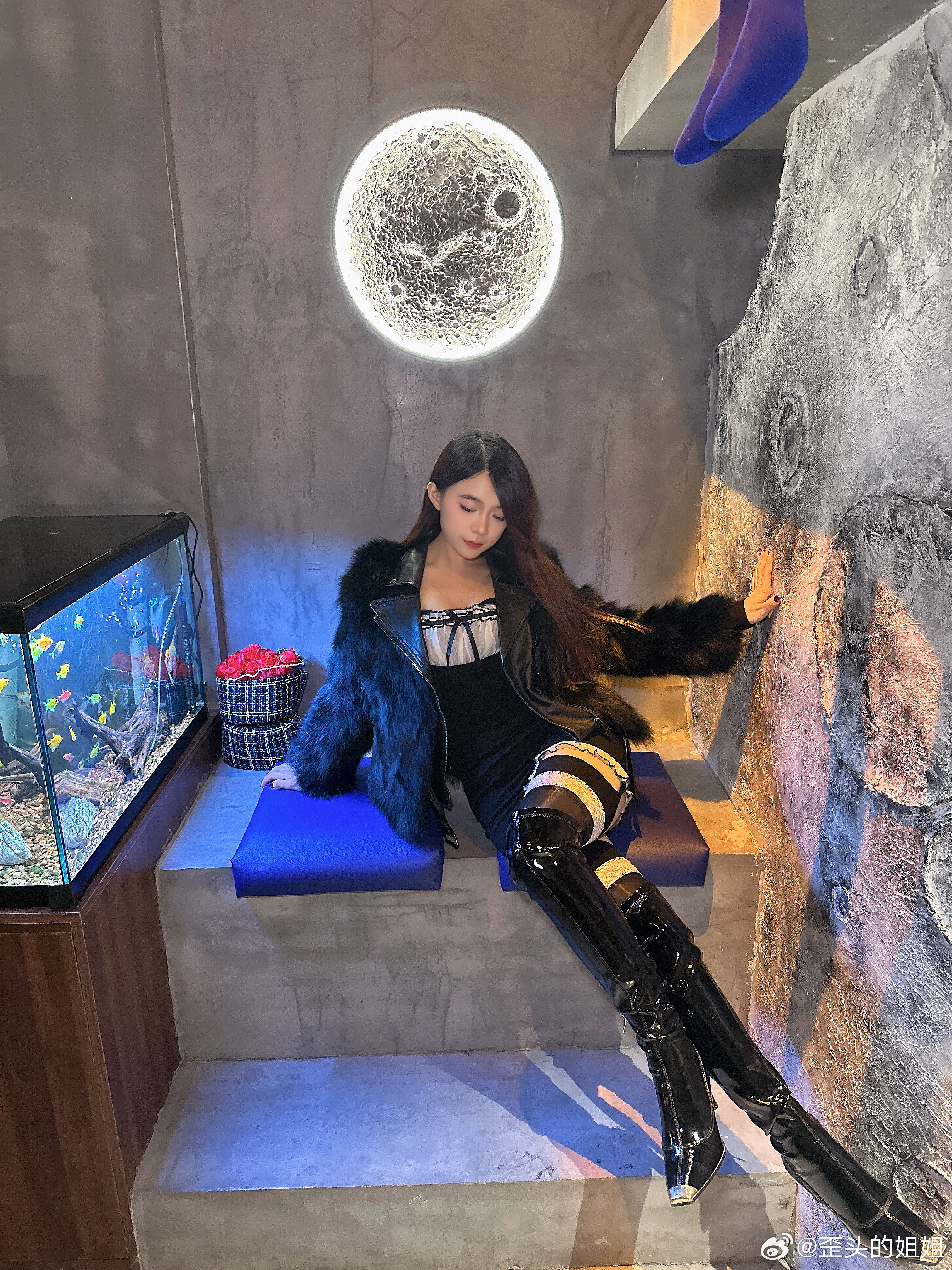 黑色过膝靴​​​