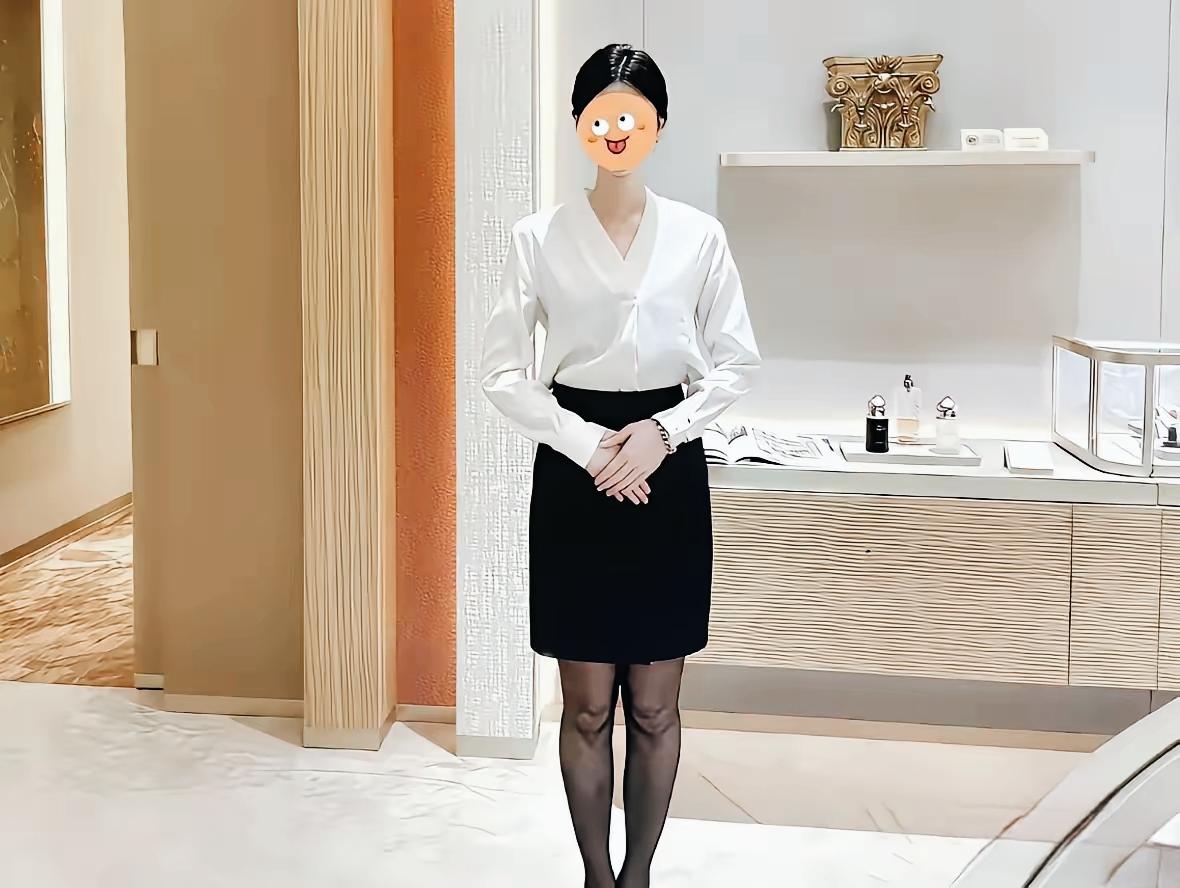 又有47秒的视频流出。只不过主人公换了人！金店副店长这事有点荒唐。今年都