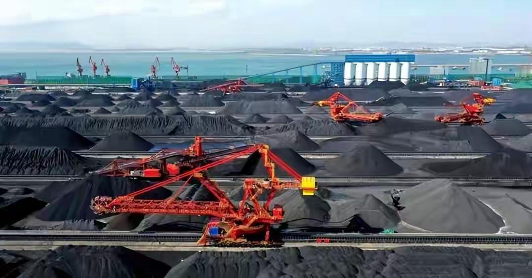 全球最大整装煤田在新疆，储量达3900亿吨，为何我国还要进口煤炭新疆3900