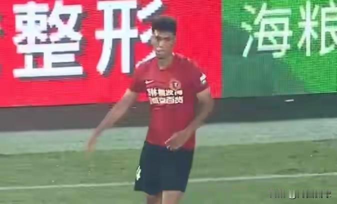 不懂就问，以前因为违纪被主教练上村健一赶出中国国少队的球员张洪福已经在中超联赛首