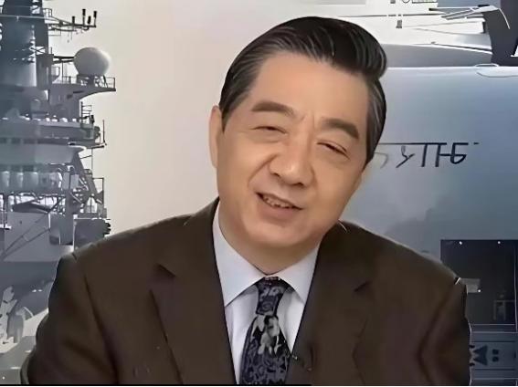 谢谢你张召忠！你真是伟大的预言家！2015年你就说过：“美国啥也不干，让东方大