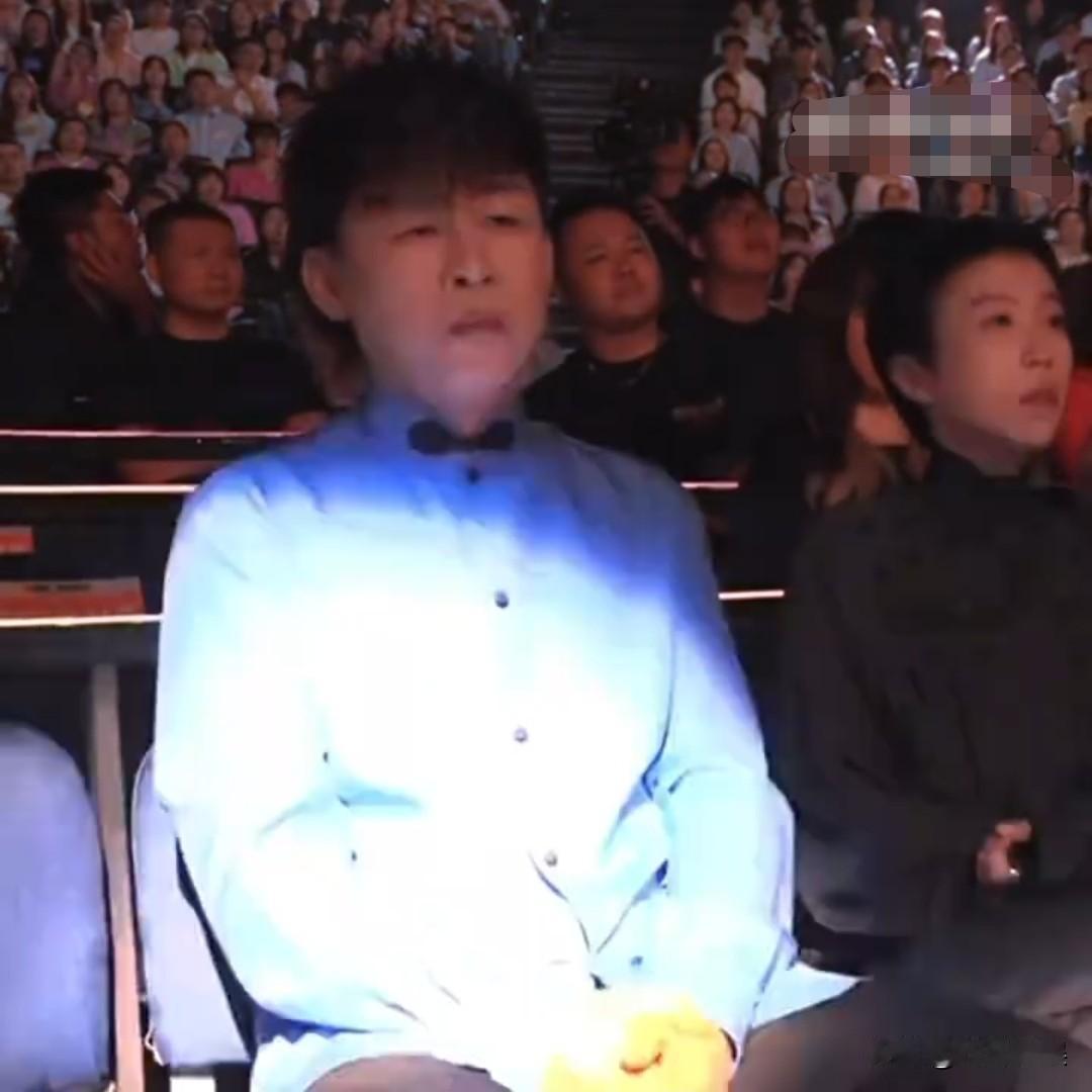 胡彦斌，被气到了！7月17日晚，胡彦斌连夜登上热搜，原因是他在《歌手2026