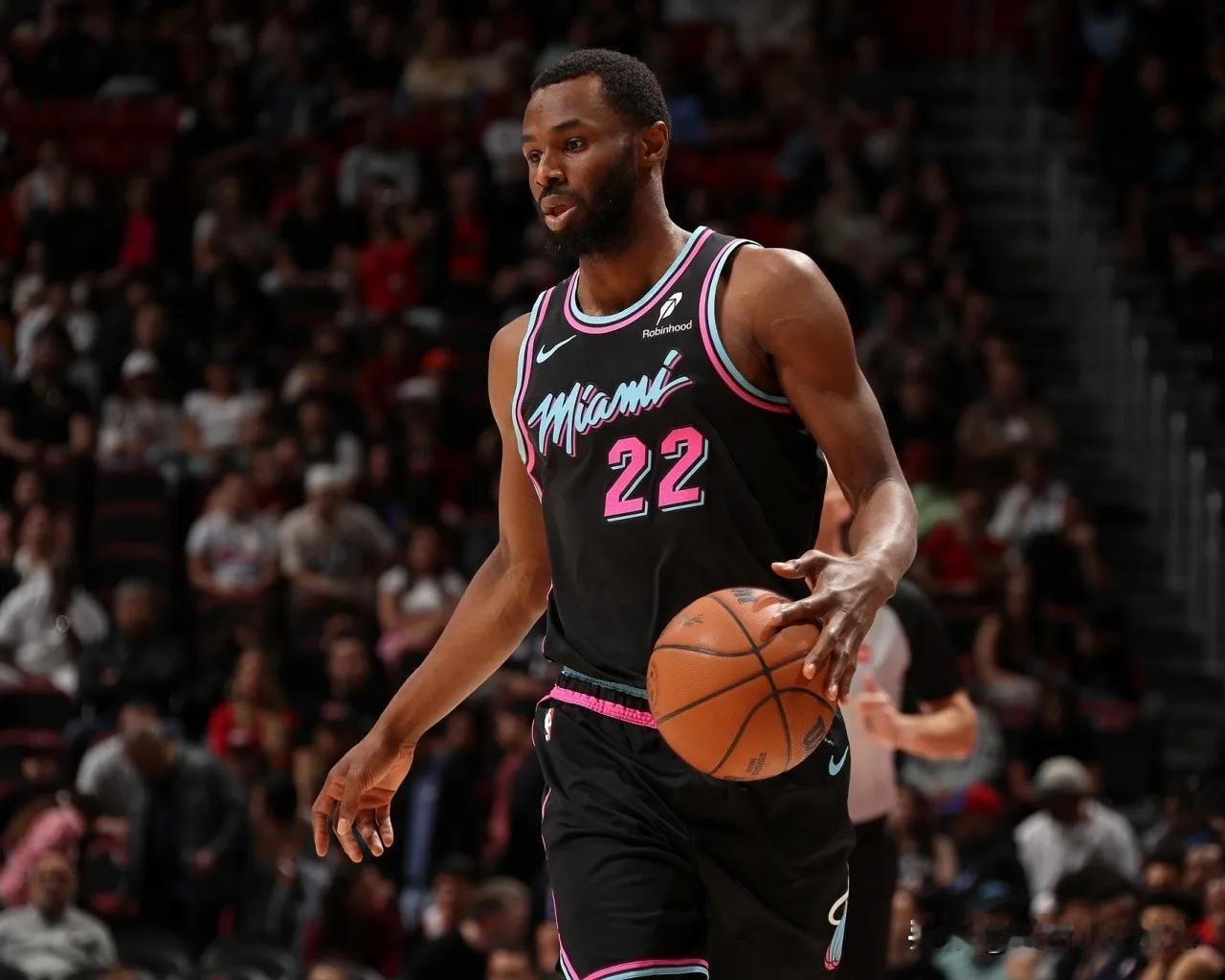 真便宜啊！NBA今夏五大白菜价合同！1，八村垒icon，2年2800万，快船