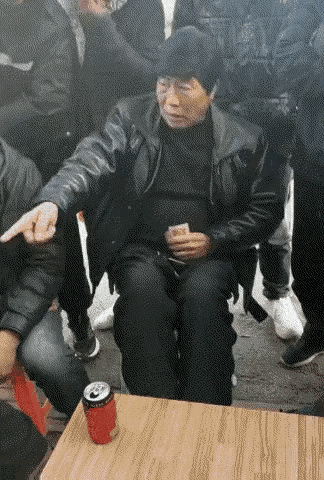 哎呀，这次终于赢了[呲牙笑]