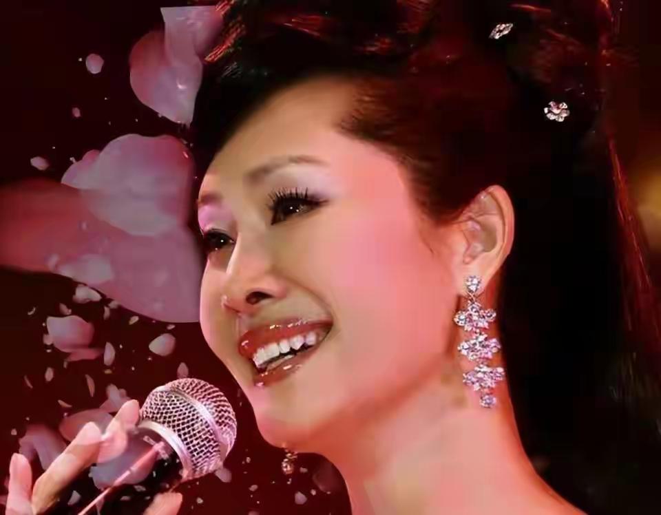 9岁于文华现状太意外！放下歌坛光环定居农村，赶集过日子太接地气提起《纤夫的