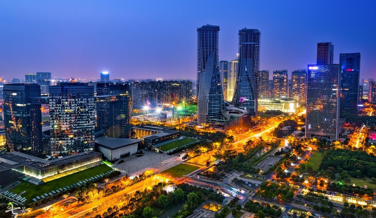 2015年，浙江GDP增长8.0%；2016年，浙江GDP增长 7.5%；2