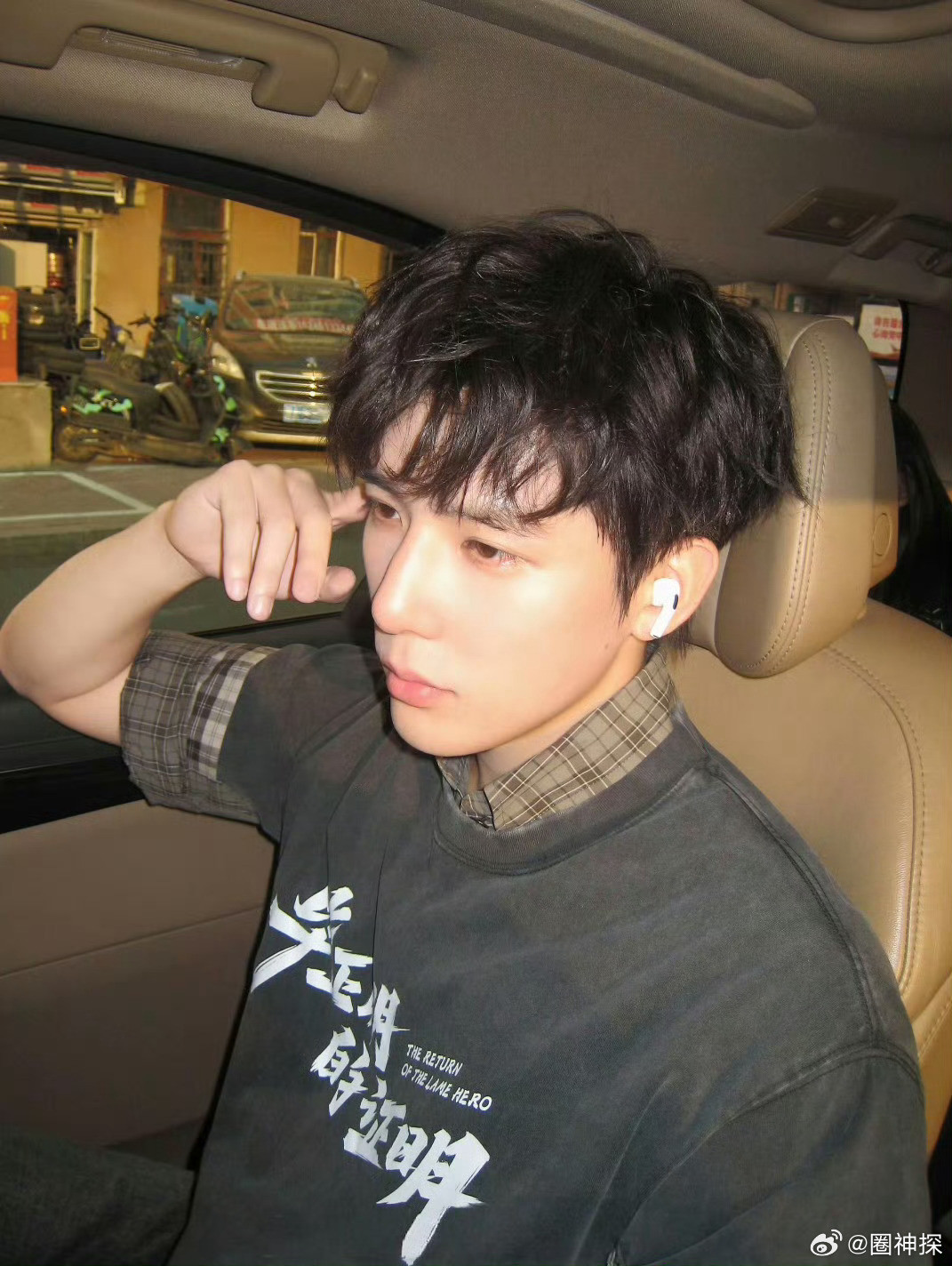 王安宇高中毕业照从小就是美人胚子[爱心]​​​