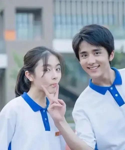 李兰迪张新成分手了吗？李兰迪自从和张新成划清界限之后，已经开始涌现出一种前所未