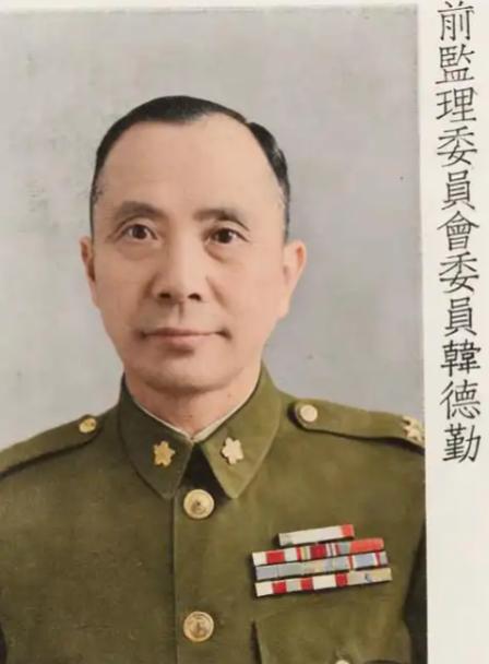 1943年，新四军活捉了国民党副总司令韩德勤，陈毅愁眉不展，想装作不认识放他走，